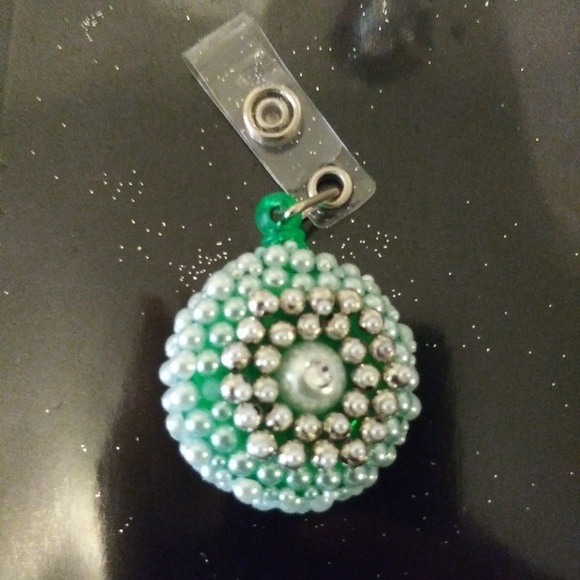 Bling Badge holder - Picture 4 of 8